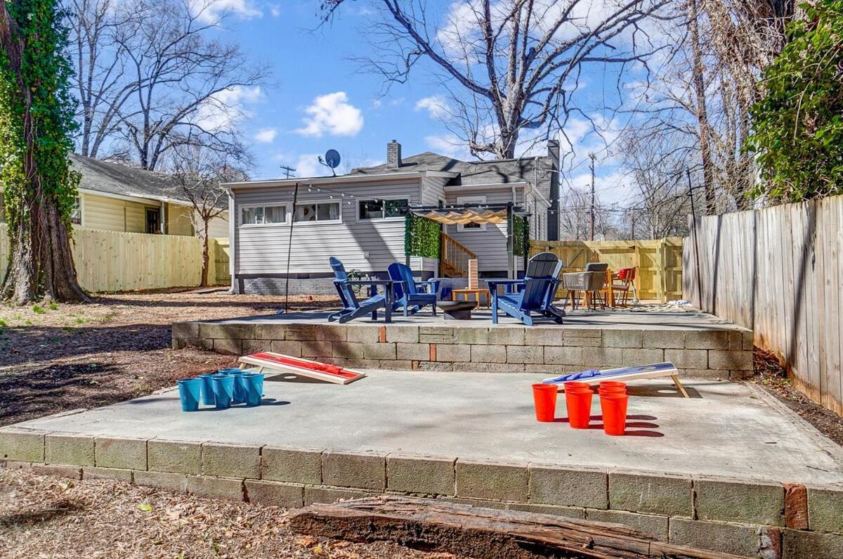 Cozy House W Hot Tub & Big Yard Charlotte Dış mekan fotoğraf